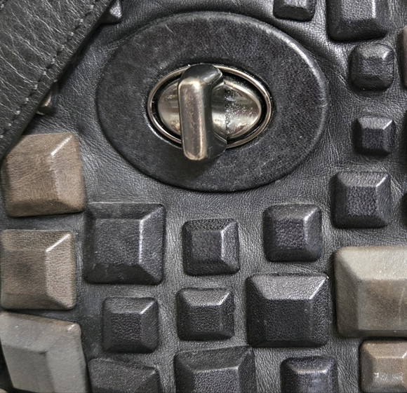 EUC RARE Coach Studded Flagship Leather Ella Black & Gunmetal Satchel - Picture 2 of 16